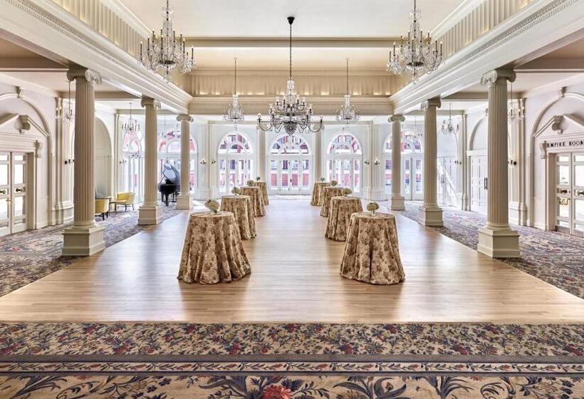 酒店 The Omni Homestead Resort & Spa