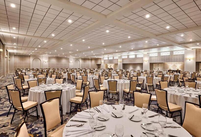 酒店 The Omni Homestead Resort & Spa