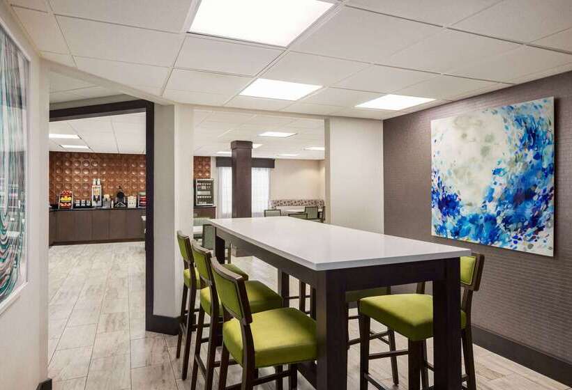 فندق Wingate By Wyndham Savannah I 95 North