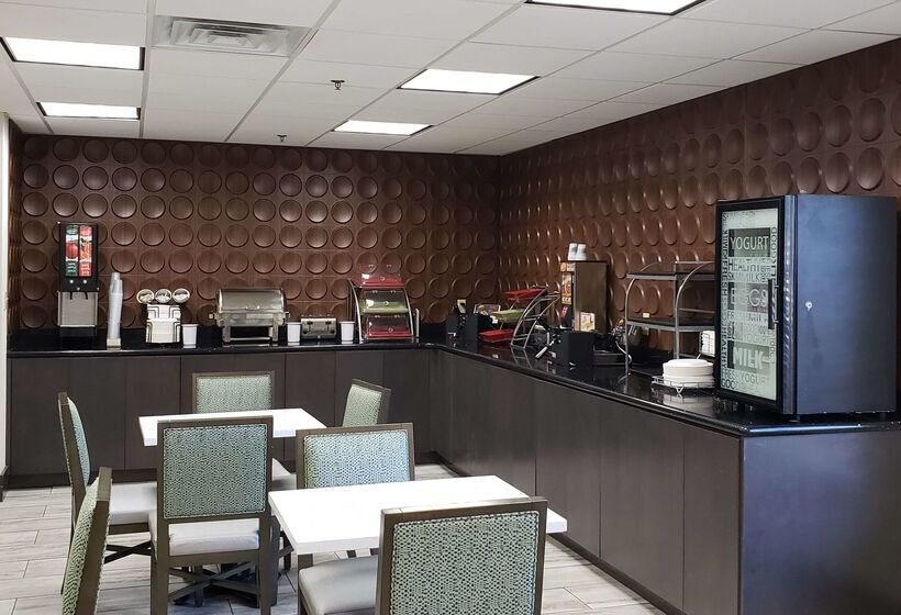 فندق Wingate By Wyndham Savannah I 95 North