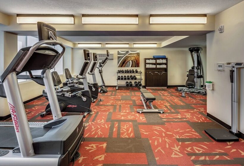 אתר נופש Courtyard By Marriott Jacksonville Beach Oceanfront