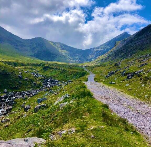 بنسيون Killaran House