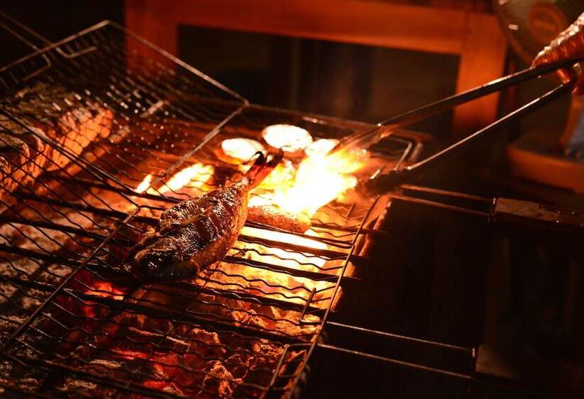 تختخواب و صبحانه Salili Bungalow