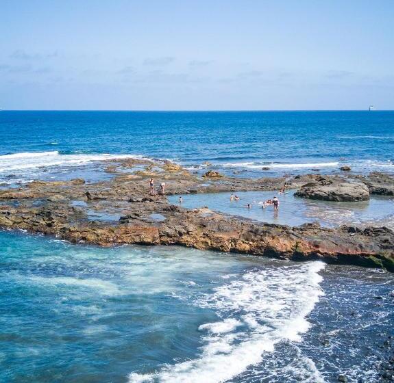 Columbus Rooftop Hostel