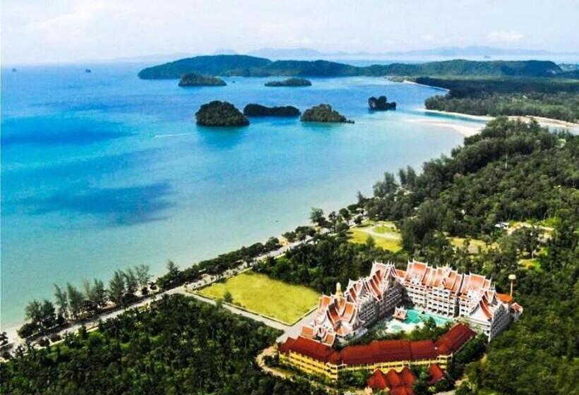 هتل Ayodhaya Palace Beach Resort   Sha Plus Certified