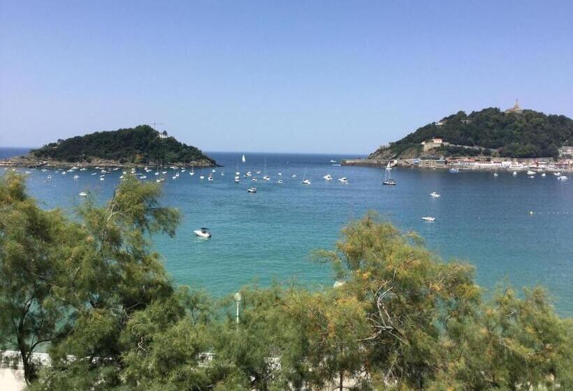 فندق Uma Suites Ondarreta