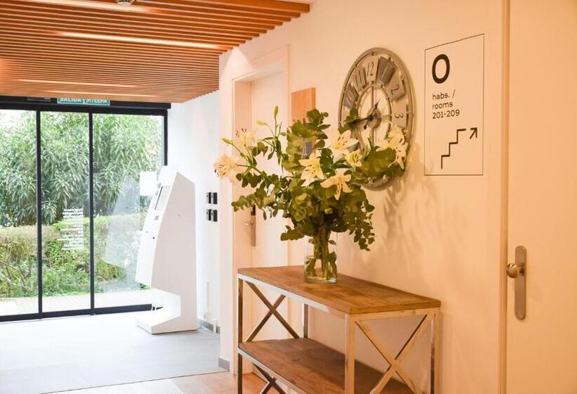 فندق Uma Suites Ondarreta