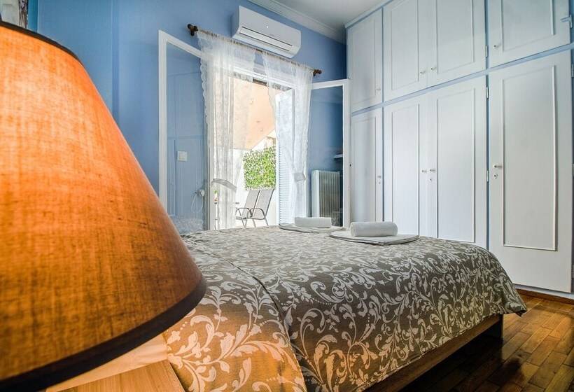 Elegant And Renovated Flat In Dafni