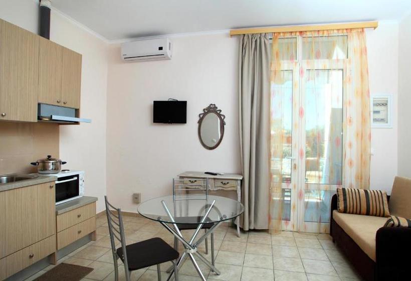 هتل Apartments Avra