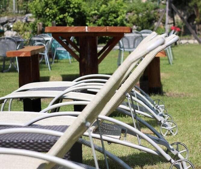 هتل روستایی Agritur Girardelli