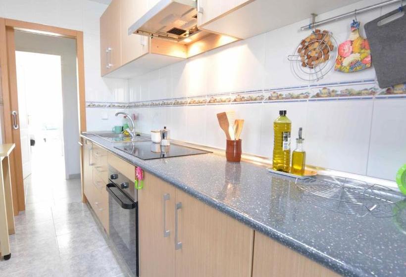 تختخواب و صبحانه Reus Bedrooms 2 Habitaciones Con Baño Privado, Sin Cocina