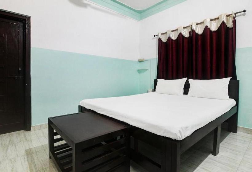 בית מלון כפרי Spot On 64406 Ssr Lodging House