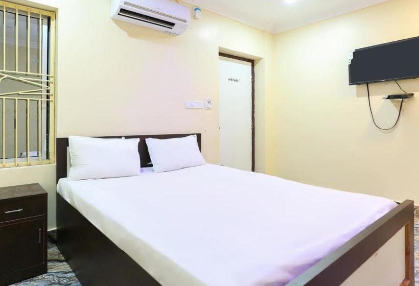 בית מלון כפרי Spot On 64406 Ssr Lodging House