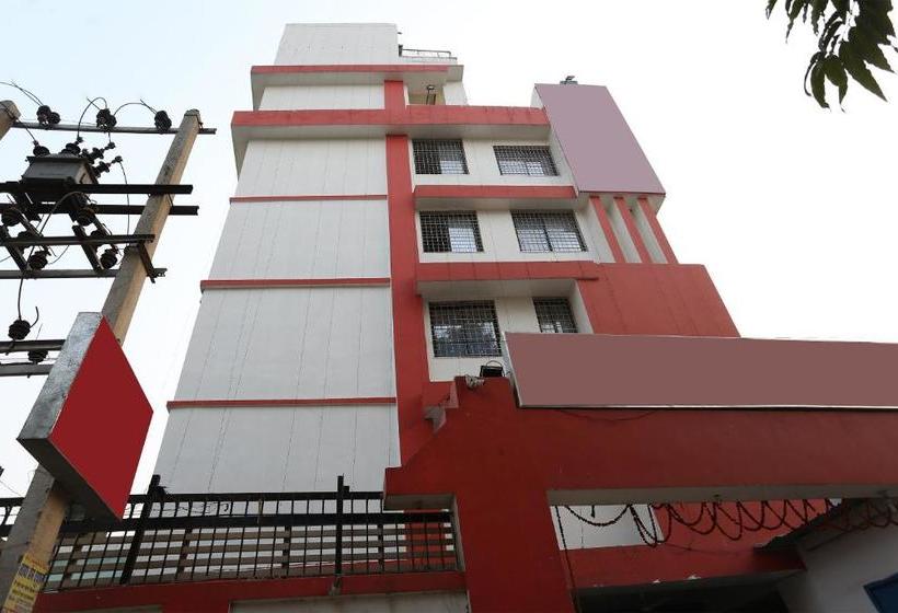 בית מלון כפרי Spot On 64406 Ssr Lodging House