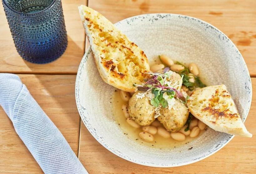 Отель Residence Inn St. Petersburg Tierra Verde