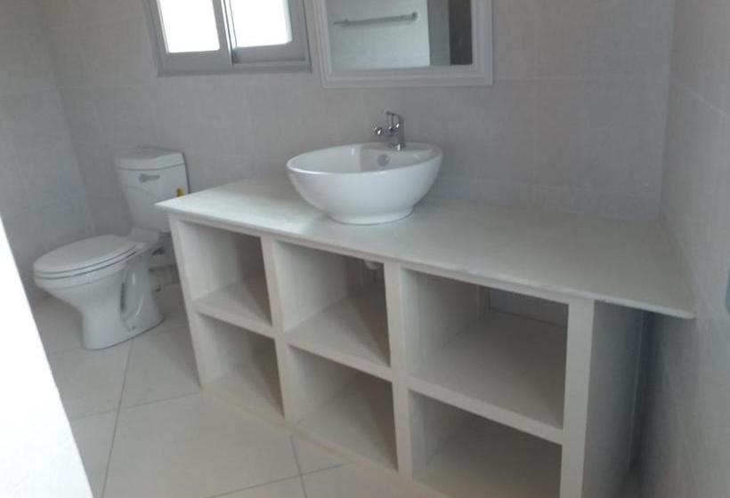 بنسيون Baia Do Ouro