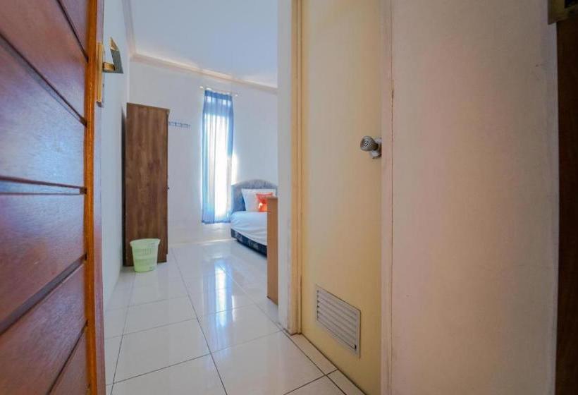 پانسیون Koolkost Syariah @ Mt Haryono Street Balikpapan