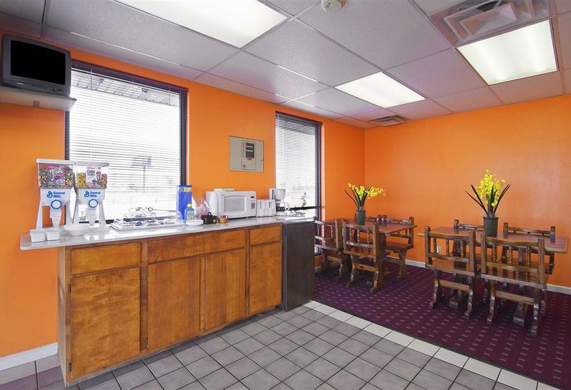 Отель Rest Inn West Memphis