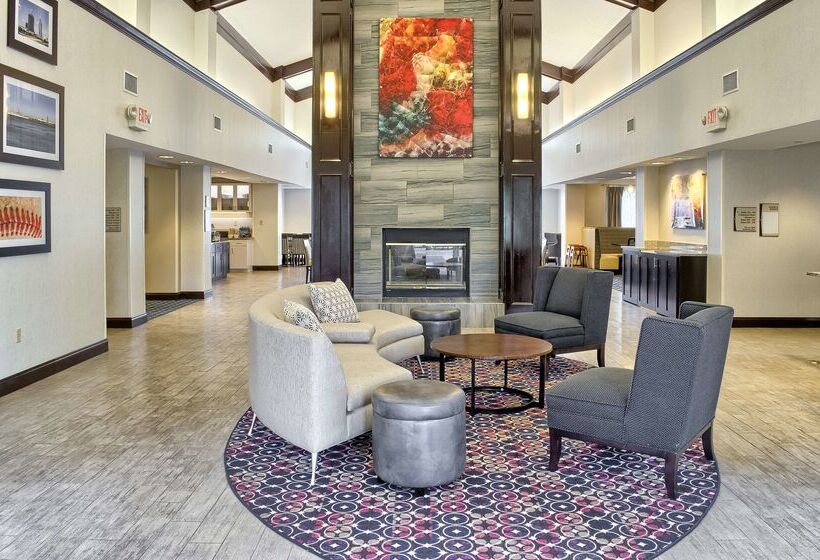 هتل Homewood Suites By Hilton Mobile Airport University Area