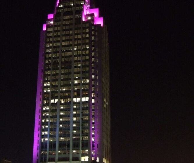 هتل Homewood Suites By Hilton Mobile Airport University Area