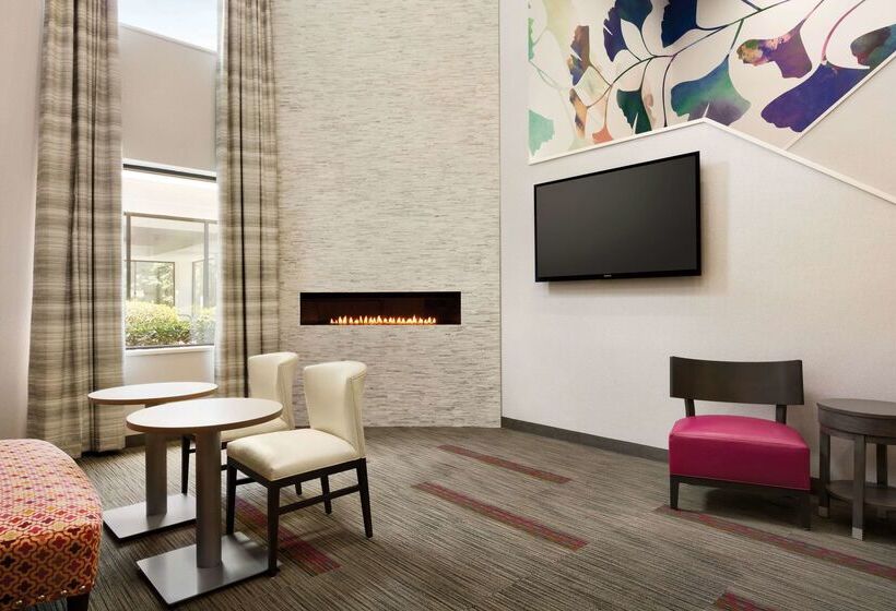 هتل Homewood Suites By Hilton Williamsburg