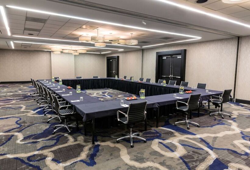 هتل Hyatt Regency Rochester