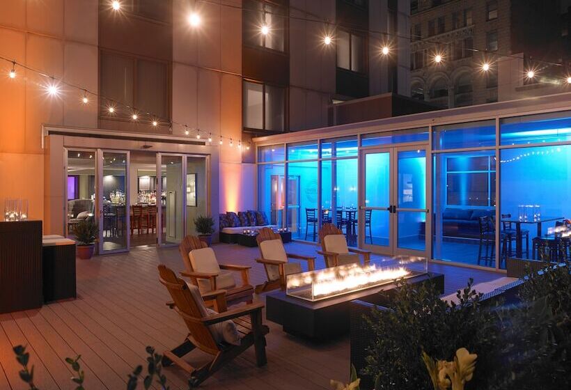 هتل Hyatt Regency Rochester