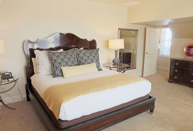 هتل Roanoke & Conference Ctr, Curio Collection By Hilton