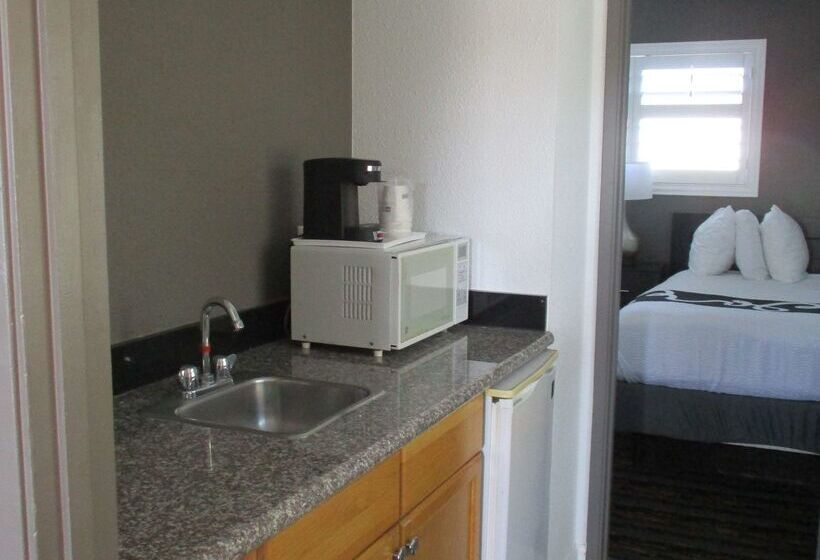 モーテル Surestay Hotel By Best Western Seaside Monterey