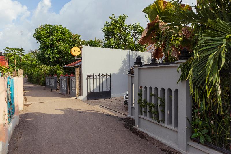 هتل Spot On 2063 Bethania Residence