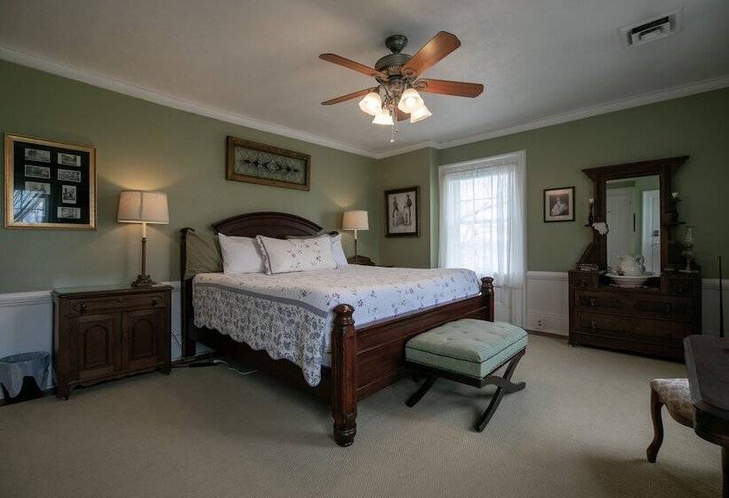 צימר Willard Richards Inn