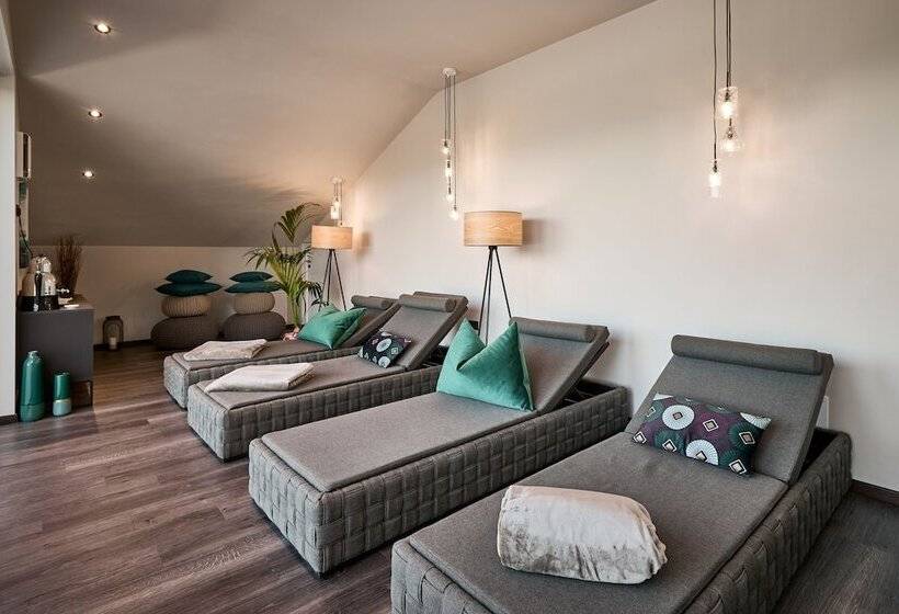 هتل Appius Design Suites B&b   Adults Only