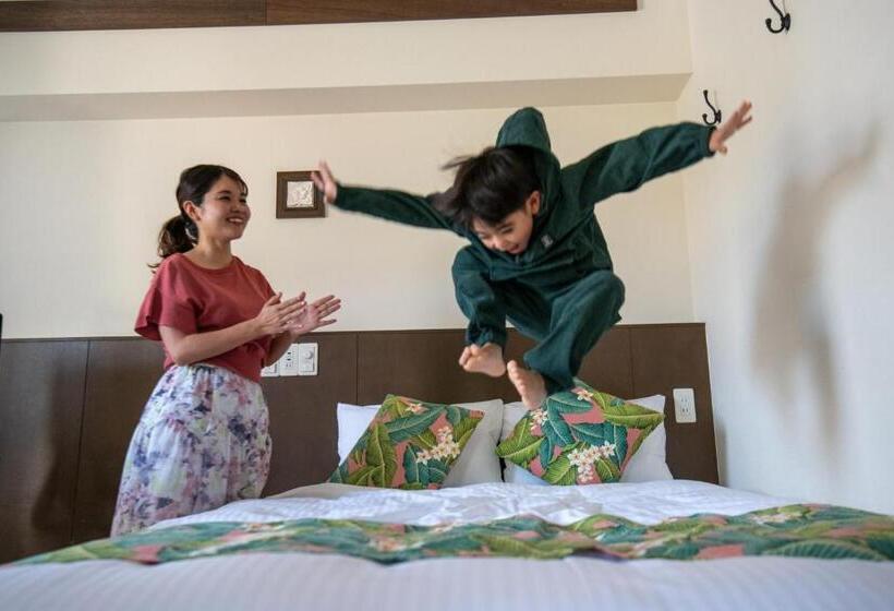 בית מלון כפרי Aqua Resort In Chatan