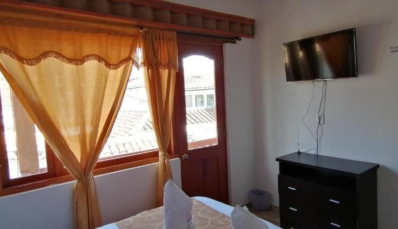 پانسیون Apartahotel Margaritas De La Villa