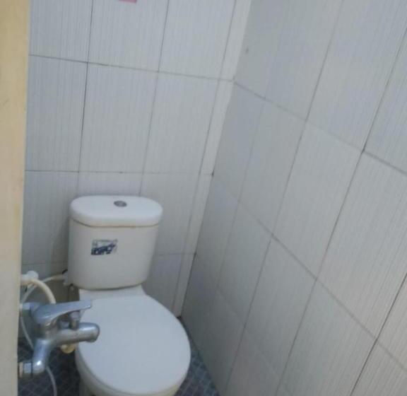 پانسیون Ratu Guesthouse