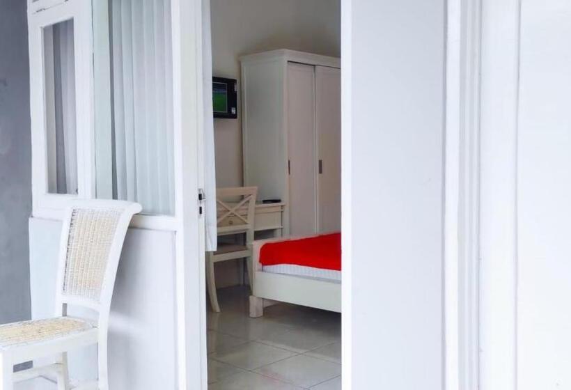 پانسیون Ratu Guesthouse