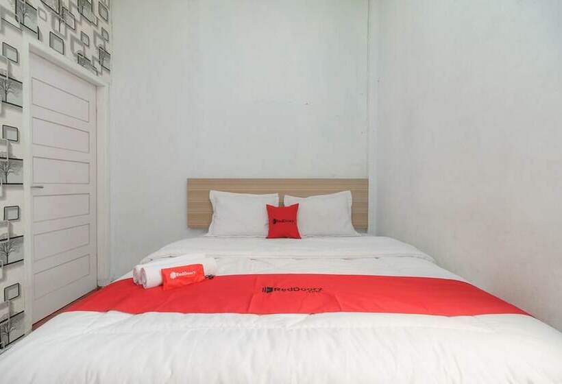 پانسیون Reddoorz Syariah Near Paradiso Beach Sabang