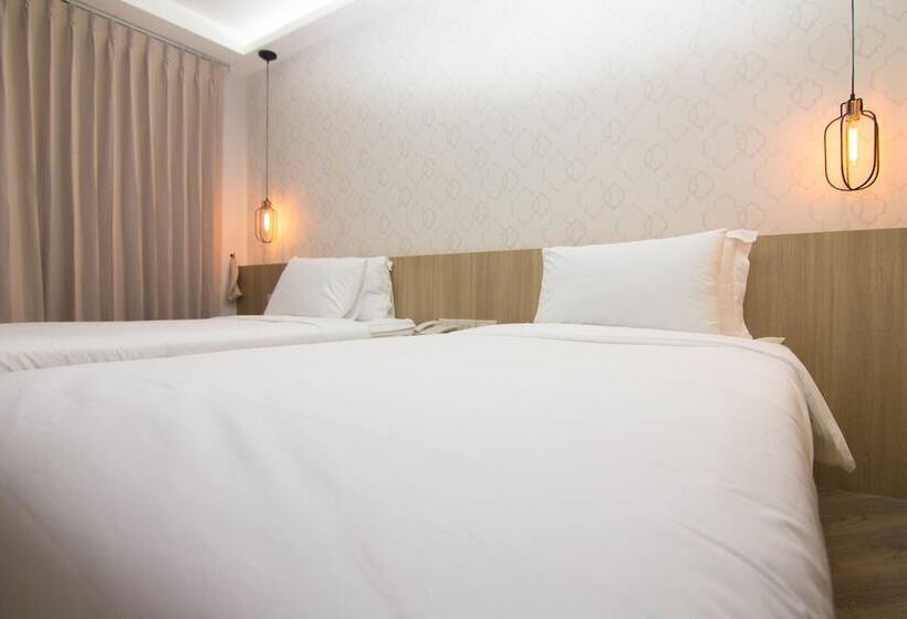168 Studio Hotel Ubon Ratchathani
