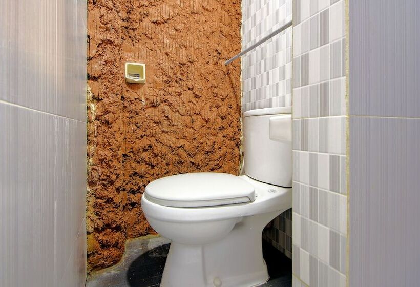 هاستل Pondok Damai Syariah By Oyo Rooms