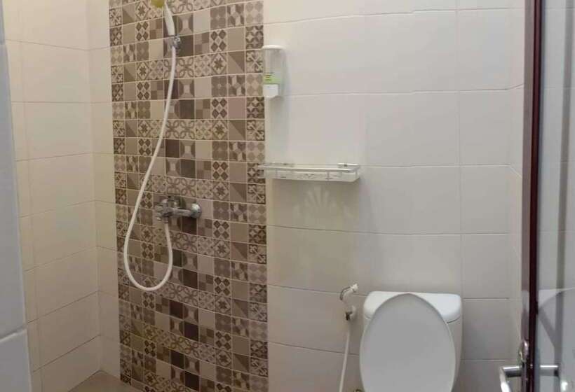 مبيت وإفطار Sultan Guest House & Resto Tulungagung