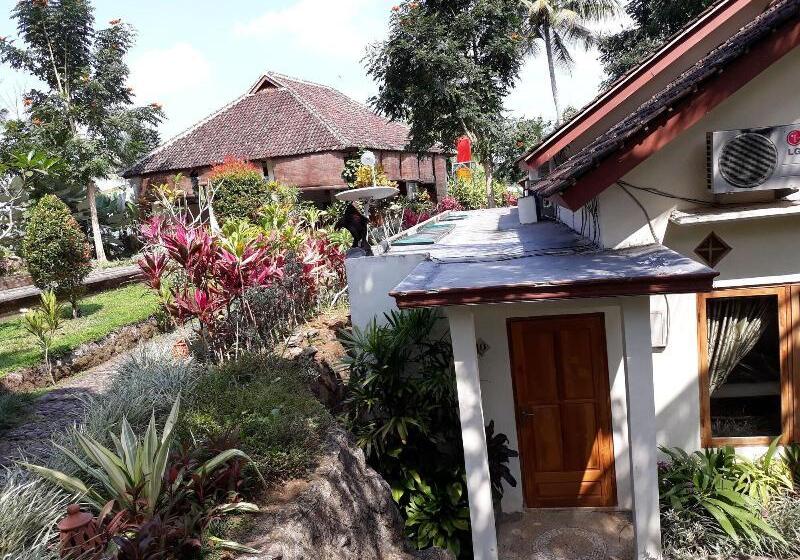 هتل Domisili Ijen Cliff By Fays Hospitality