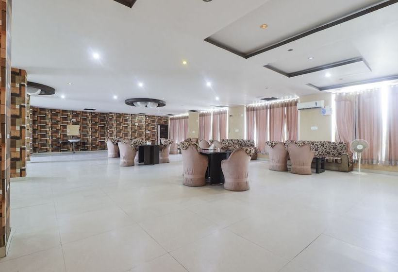 Отель Shiv Villas By Oyo Rooms