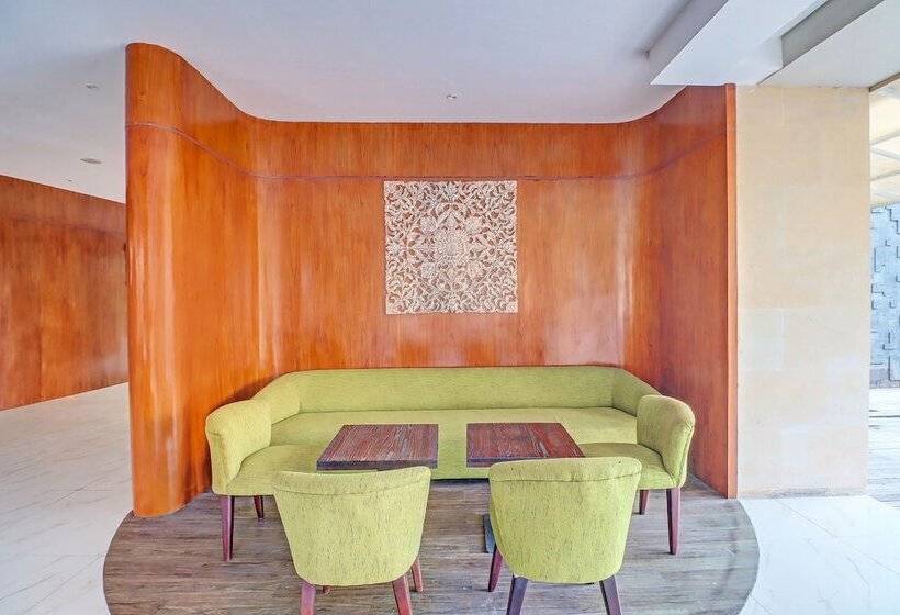 Отель Townhouse Oak Signature Bali