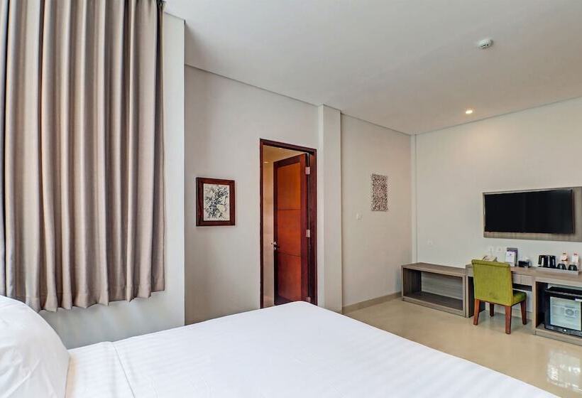 Отель Townhouse Oak Signature Bali
