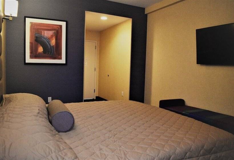7 Days Hotel Bronx
