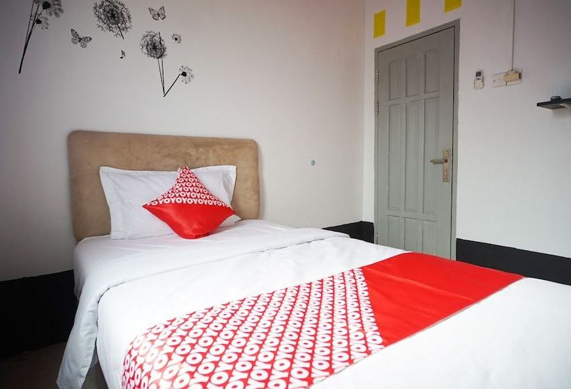 هاستل Abdi Praja Residence By Oyo Rooms