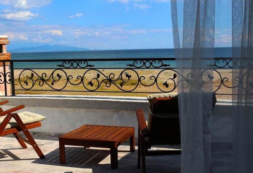 Beyaz Tas Otel