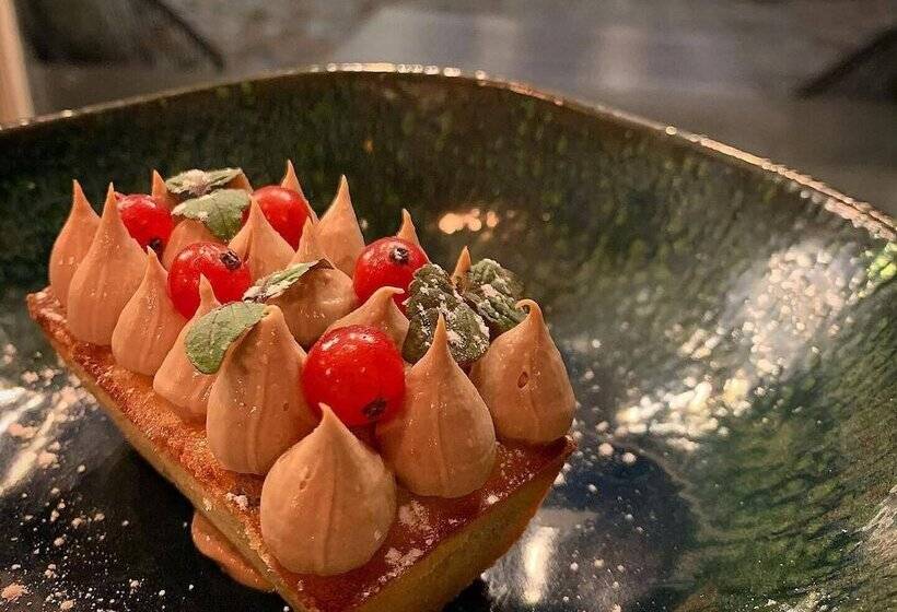 ホテル Hôtel Restaurant La Bergerie