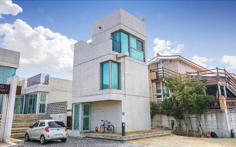 Monofunny Pension