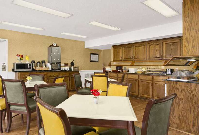 هتل Baymont By Wyndham Warner Robins